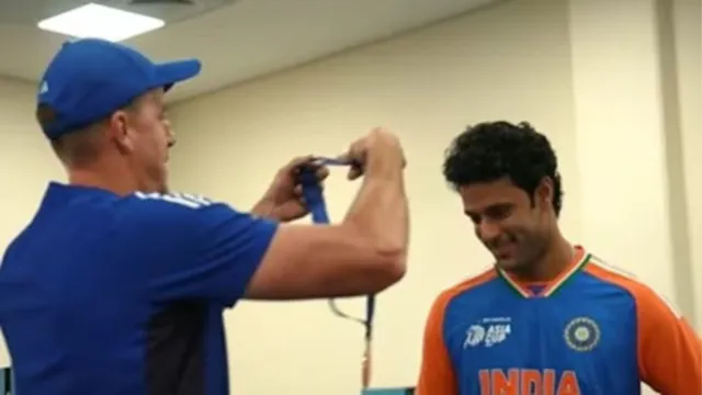 ind-vs-uae-asia-cup-2025-shivam-dube-wins-impact-player-award-after-his-heroics-against-uae-watch