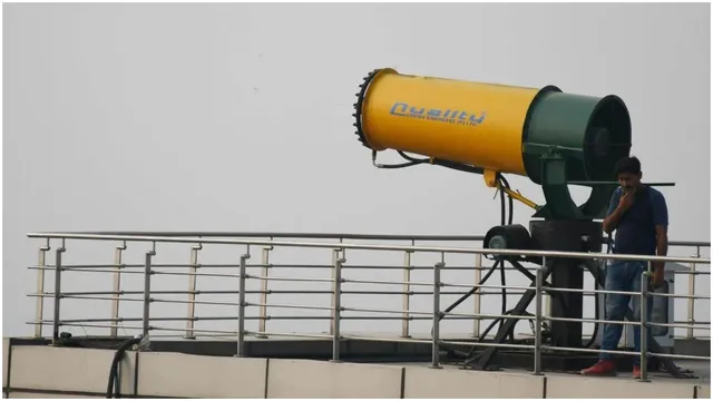 delhi-govt-orders-installation-of-antismog-guns-in-highrises-by-nov-29