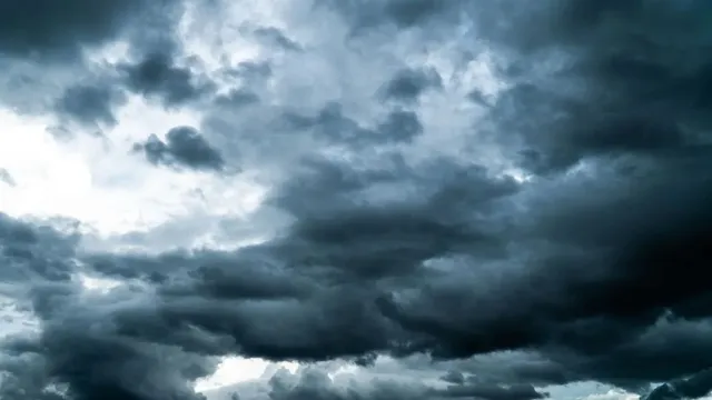 delhi-ncr-weather-update-drizzle-expected-as-monsoon-activity-slows-down-cloudy-skies-likely-in-noida-others-imd-forecast