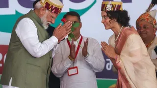 Kangana Ranaut Performs Hawan, Donates Blood On PM Narendra Modi’s 75th Birthday In Mandi | VIDEO