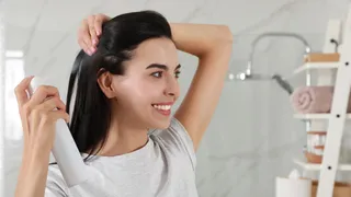 Quick Hacks For Grease-Free Locks To Remove Excess Oil From Hair