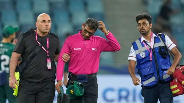 pakistan-national-cricket-team-vs-uae-national-cricket-team-asia-cup-2025-umpire-ruchira-palliyaguruge-forced-to-leave-field-after-being-hit-on-head-viral-video