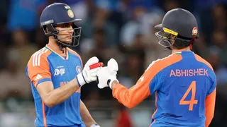 ind-vs-pak-live-cricket-score-catch-asia-cup-2025-super-four-india-national-cricket-team-vs-pakistan-national-cricket-team-full-scorecard-dubai-pitch-report-match-overview-lb