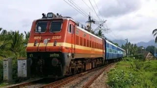 IRCTC Navratri Special Food: Train Passengers Can Opt For Meal Without Garlic And Onion; Here's How