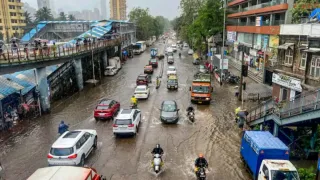 Mumbai Rains Today: IMD Puts City On Yellow Alert For Heavy Downpour, Thunderstorms; Local Trains Face Delays