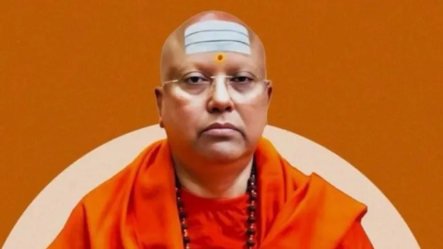 delhi-baba-swami-chaitanyananda-lewd-whatsapp-messages-to-female-students-surface-sexual-harassment-case