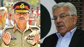 Who Is More Powerful In Pakistan, Defence Minister Or Army Chief? Khawaja Asif Admits Who Is Really Running Pak | WATCH