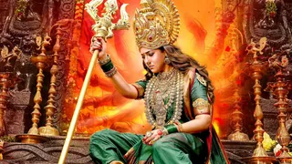 Mookuthi Amman 2: Nayanthara’s First Look From Upcoming Telugu Movie Unveiled On Dussehra; Fans Celebrate Her Divine Return As Goddess