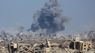 Trump Asks Israel To STOP Bombings After Hamas Backs Gaza Peace Proposal | 10 Key Takeaways