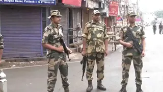 cuttack-violence-during-durga-idol-immersion-odisha-dgp-warns-of-action-after-violence-breaks-out-during-durga-idol-immersion-latest-updates