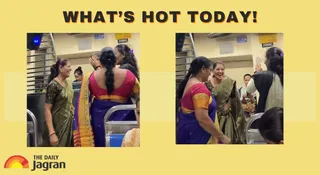 Four Women Perform Garba Inside Mumbai Local Train, Viral Video Sparks Civic Sense Debate | What's Hot Today