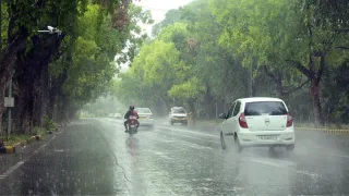 Artificial Rain: Delhi’s First Artificial Rain Trial Delayed Due To Uncertain Weather Conditions
