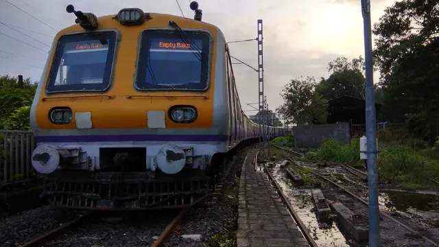 gorakhpur-railway-mega-block-extended-to-march-2026-major-train-delays-expected