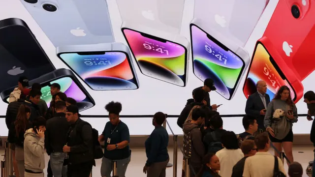 apple-might-discontinue-this-latest-iphone-model-soon-report-claims