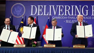 asean-summit-2025-trump-takes-center-stage-as-thailand-and-cambodia-ink-ceasefire-deal