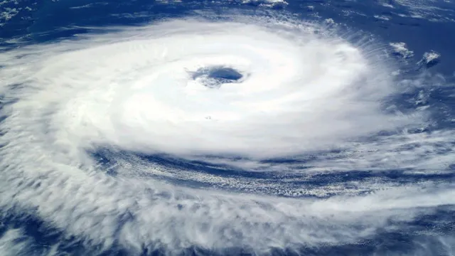 cyclone-montha-to-affect-delhi-uttar-pradesh-and-bihar-check-imd-weather-report-cyclone-news