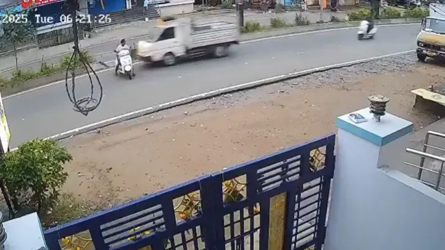 caught-on-camera-hyderabad-man-rides-scooter-on-wrong-side-of-road-narrowly-escapes-horrifying-crash