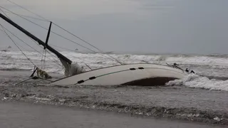 bahraich-boat-accident-several-missing-after-boat-carrying-passengers-overturns-in-kaudiyala-river-rescue-operation-updates