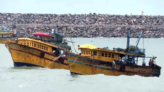 Cyclone Montha Weakens After Hitting Andhra Coast, Set To Reach Odisha Today; Thousands Evacuated | Updates