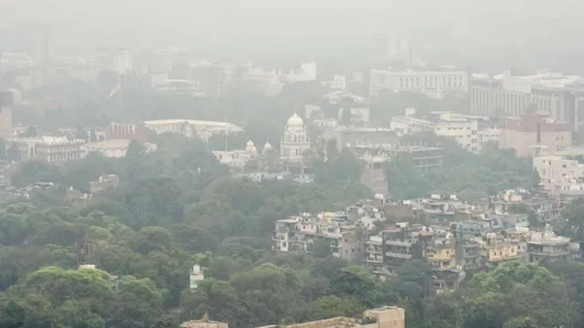 delhis-aqi-at-245-registers-slight-drop-as-air-quality-remains-in-poor-category-for-second-day