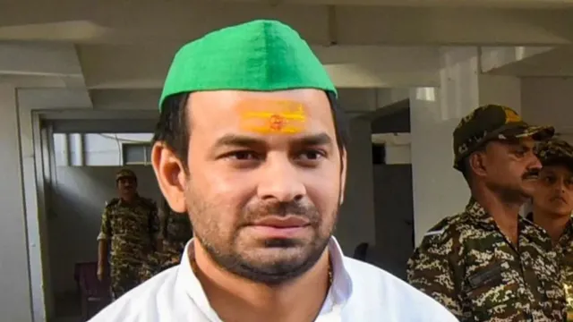 bihar-election-2025-tej-pratap-takes-jibe-at-rahul-gandhi-for-catching-fish-during-bihar-polls-campaign