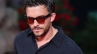who-is-jonathan-bailey-openly-gay-actor-to-be-crowned-sexiest-man-alive-2025