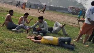 Garhmukteshwar Ganga Mela: Alcohol Flows Freely, Excise Team Accused Of 'Relaxing In Shade'