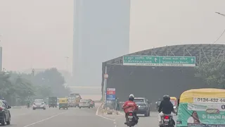Gurugram's Pollution Crisis: 1.4M Tonnes Of Waste At Bandhwari, Anti-Smog Guns Missing