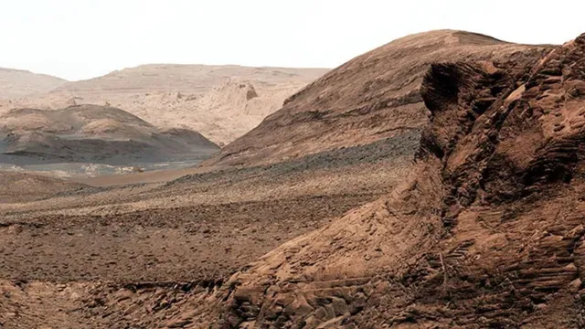 new-mars-cave-discovery-fuels-alien-life-theories-scientists-find-watercarved-caverns-that-may-have-sheltered-ancient-aliens