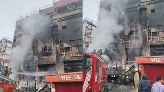 Gorakhpur Taramandal Fire: One Dead In Blaze At Water Ways Restaurant; Short Circuit Suspected
