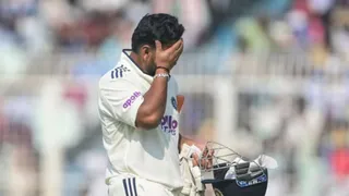 ind-vs-sa-1st-test-live-cricket-score-catch-india-national-cricket-team-vs-south-africa-national-cricket-team-ball-by-ball-update-scorecard-pitch-report-match-overview-lb