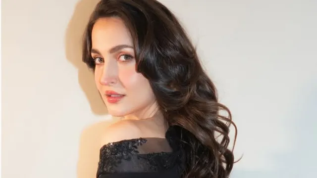 elli-avrram-reflects-on-how-she-broke-stereotypes-about-herself-wasnt-suited-for-particular-parts
