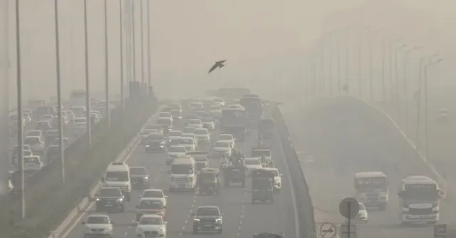 delhi-pollution-air-quality-hits-386-in-very-poor-category-several-stations-slip-into-severe-zone-check-areawise-aqi