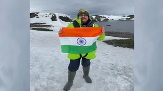 Author Dr Rishi Raj Creates History, Becomes First Indian To Travel All 36 States And All 7 Continents
