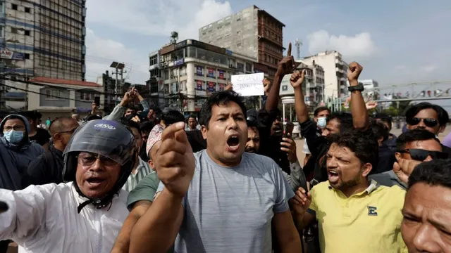 nepal-gen-z-unrest-grips-again-bara-plunged-into-curfew-after-youth-protesters-clash-violently-with-uml-cadres