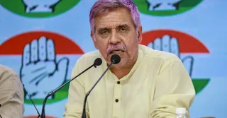 ‘Why He Is In Congress?’: Congress Fires Back At Tharoor Over Praise For PM Modi
