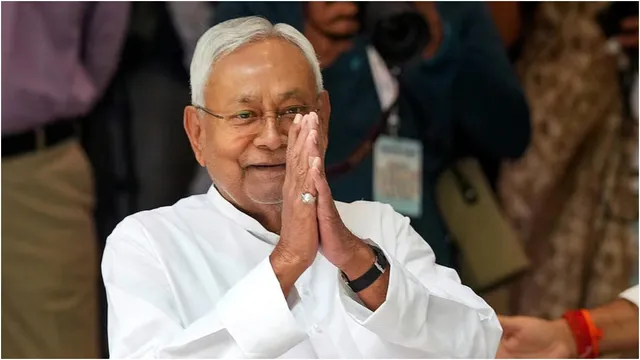 nitish-kumar-to-make-10th-stint-with-huge-mandate-a-look-at-his-first-term-which-lasted-for-a-week