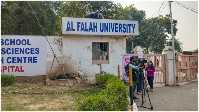 delhi-blast-case-3-kashmiris-among-10-doctors-go-missing-from-alfalah-university-amid-investigation-search-begins