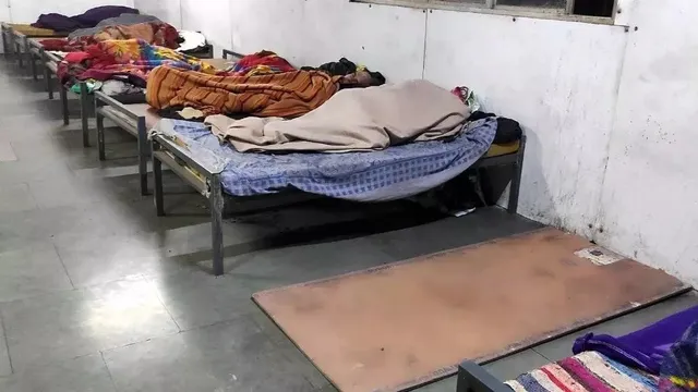 hapur-news-night-shelter-opened-near-railway-station-40-beds-and-police-security-deployed