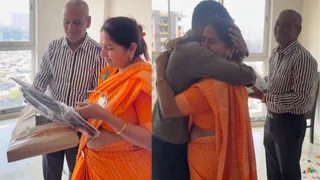 'Ye Ghar Aapka Hai’: Man Buys House For Parents, Dad's Happy Dance And Mom's Smile Leave Internet In Happy Tears | VIDEO