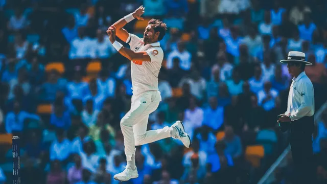 mitchell-starc-first-over-strikes-equals-wasim-akrams-records-in-tests-england-cricket-team-vs-australia-mens-cricket-team-match-scorecard