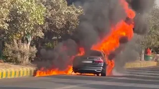 Noida: BMW Bursts Into Flames On Greater Noida Expressway, Driver Escapes Unhurt By Jumping