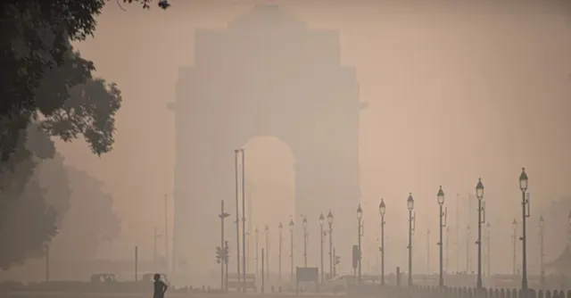 delhi-pollution-air-quality-remains-in-very-poor-category-at-318-check-areawise-aqi