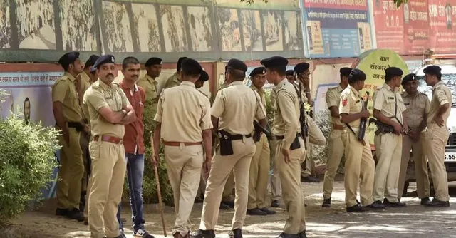 acb-raids-joint-secretarys-delhi-home-at-4-am-in-hunt-for-snigdha-singh-exias-vinay-chaubeys-role-probed