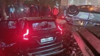 Delhi Road Accident: Uncontrolled Speeding Cars Crash Near Shatabdi Nagar Metro Station; 6 Injured