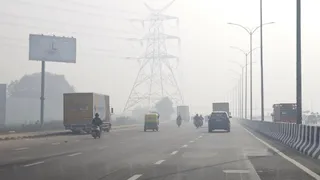 Gurugram Records Coldest Day At 8.7°C With First Fog; Experts Forecast Further Temp Drop By December End