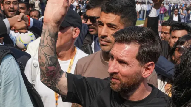 lionel-messi-india-goat-tour-2025-day-2-argentine-legend-arrives-in-mumbai-to-continue-india-tour