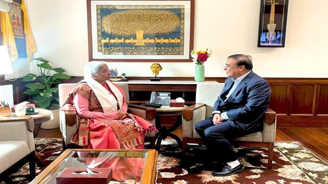 assam-cm-meets-union-finance-minister-to-discuss-development-and-welfare-initiatives