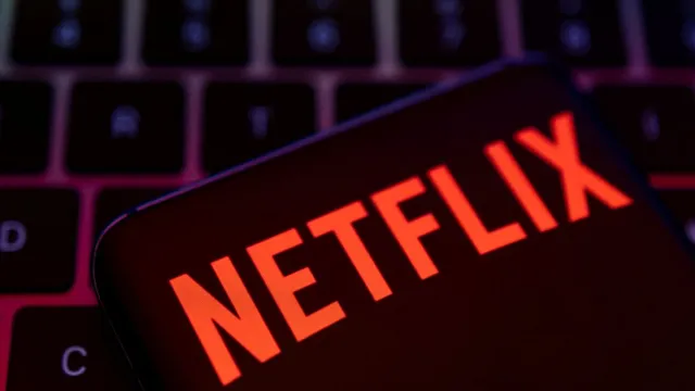 netflixs-827-billion-warner-bros-discovery-deal-sparks-antitrust-and-industry-concerns