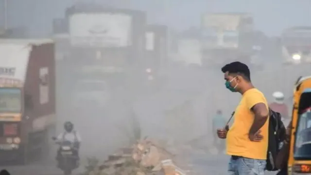 delhi-pollution-ban-192-uttarakhand-buses-halted-at-border-over-bs-3-bs-4-norms